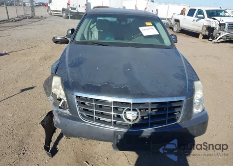 2010 Cadillac Dts Premium Collection z USA, uszkodzony, nr VIN 1G6KH5EY6AU112800